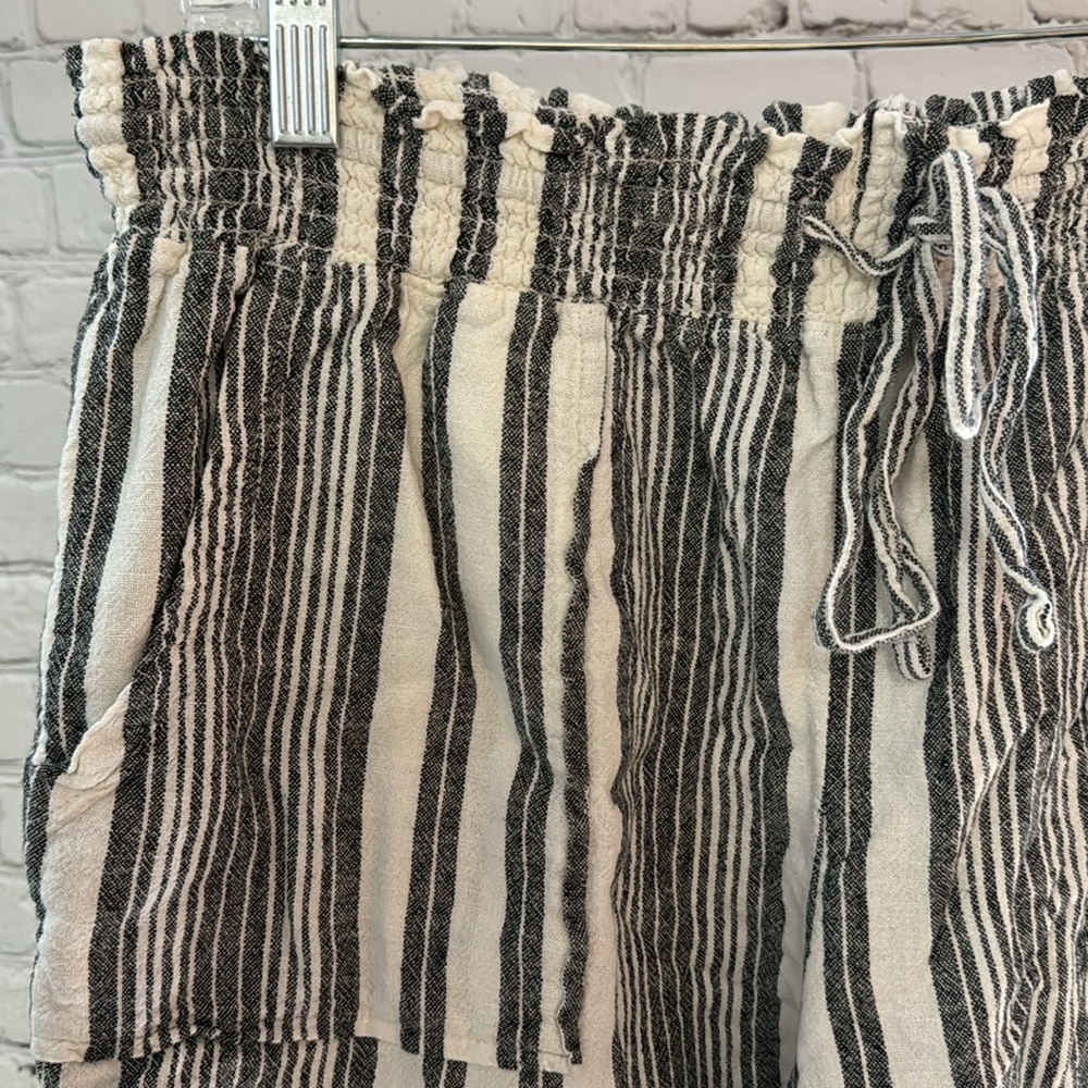 Time and True Striped Shorts - Picture 2 of 6